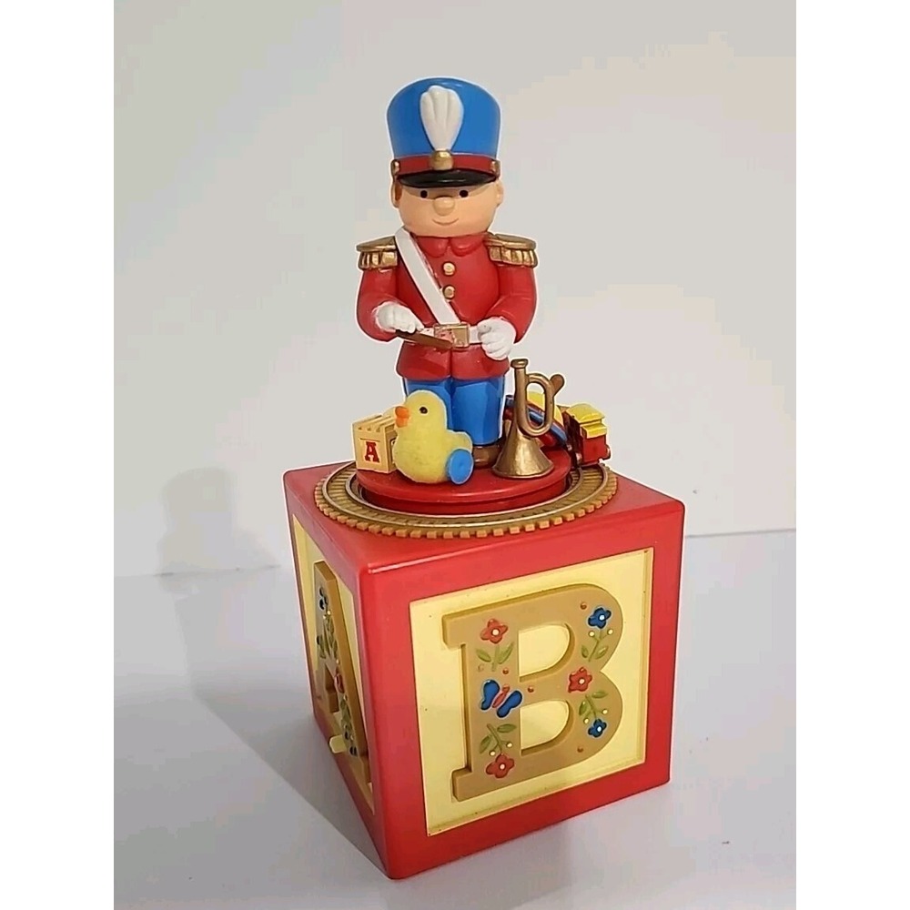 Vintage 1981 Enesco Toy Soldier Alphabet Block Musical Moving Train Music Box